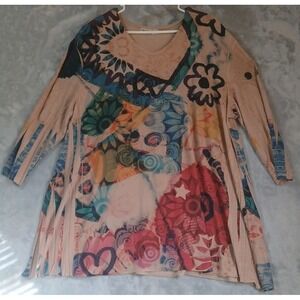Sole Dione Studio Tybuc Shirt Floral Graffiti Art Asymmetrical Flared 3/4 Sleeve